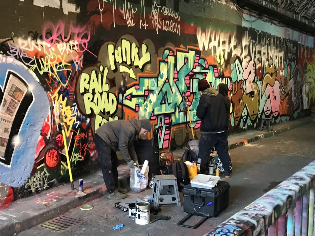 graffiti artists in leake street