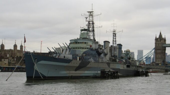hms belfast in the thames