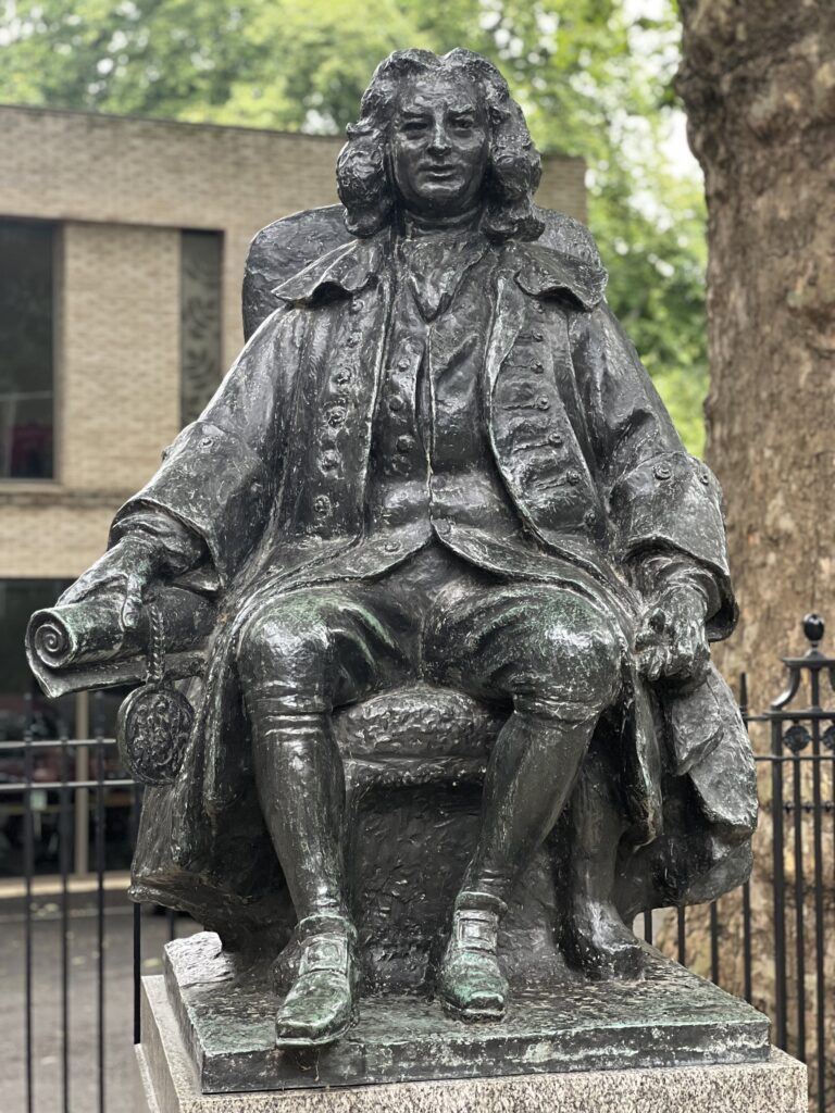 statue of coram outside foundling hospital